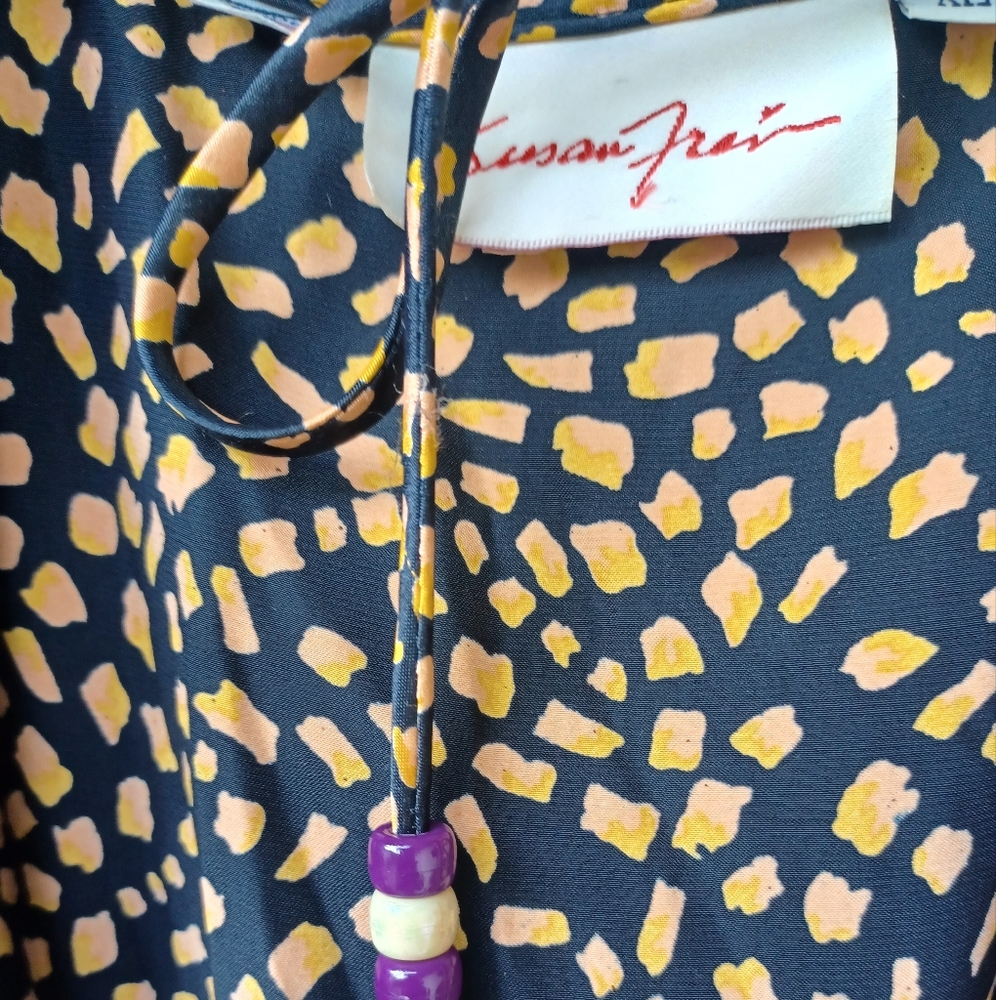 Vintage Susan Freis multi-colored smocked tiered midi dress XL. - Picture 7 of 7